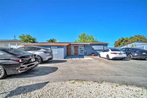 Heritage Homes, 7151 NW Taft St, Hollywood, Florida 33024, image 1