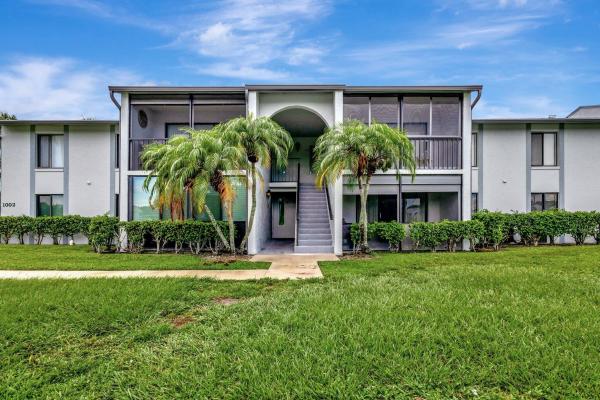 The Palm Club, 1002 Green Pine Blvd #F2, West Palm Beach, Florida 33409, image 1