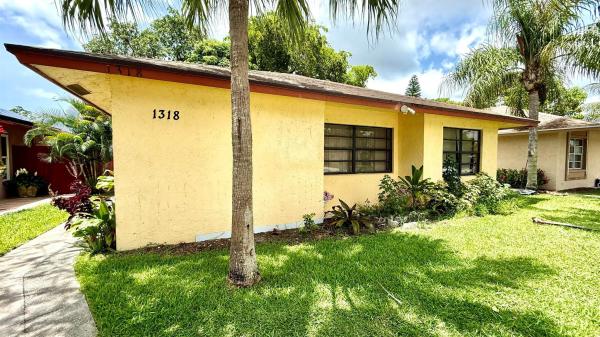 Summit Run, 1318 Summit Run Cir, West Palm Beach, Florida 33415, image 1