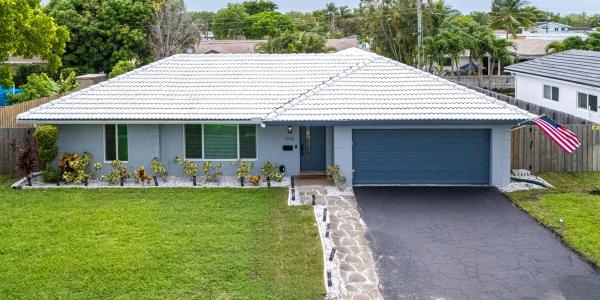 Country Club Village, 555 NW 15th Ave, Boca Raton, Florida 33486, image 1