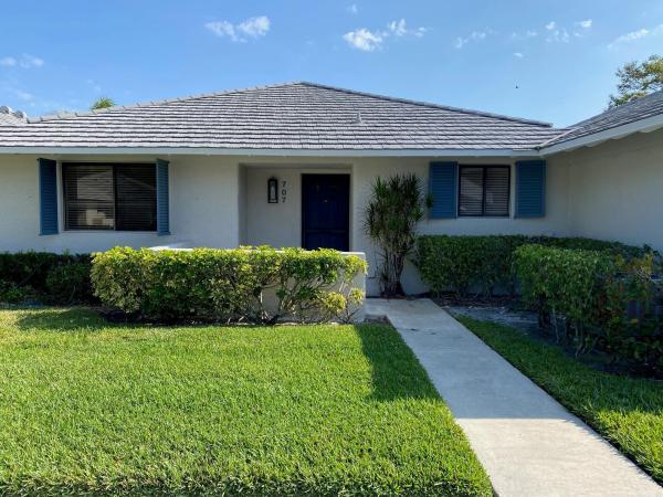 Club Cottages, 707 Club Dr, Palm Beach Gardens, Florida 33418, image 1