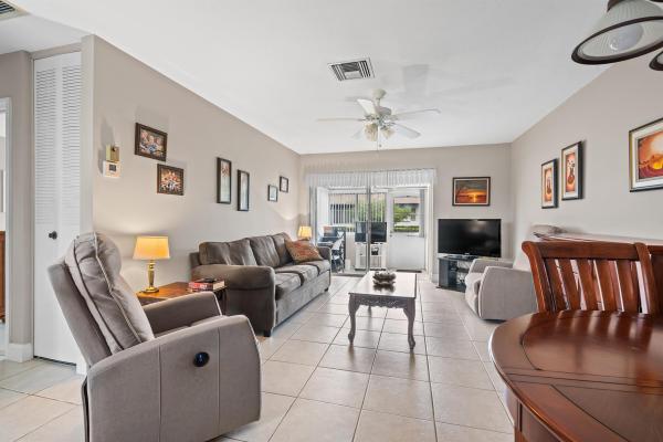 Crosley At Cresthaven Villas, 2822 Crosley Dr #B, West Palm Beach, Florida 33415, image 1