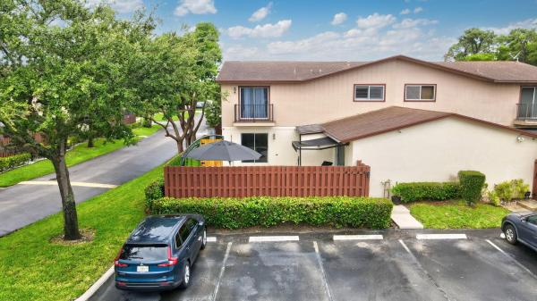 Countryside Townhomes, 4180 N Landar Dr, Lake Worth Beach, Florida 33463, image 1