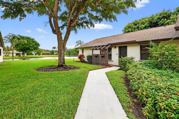 73 Via De Casas Norte, Boynton Beach, Florida 33426, image 1