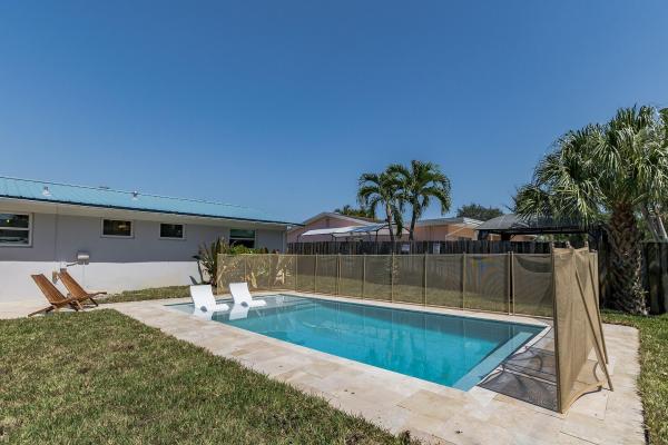 Ridgewood, 47 Ridgewood Cir, Tequesta, Florida 33469, image 1