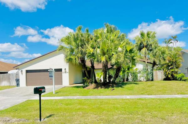 Sugar Pond Manor, 13434 Columbine Ave, Wellington, Florida 33414, image 1