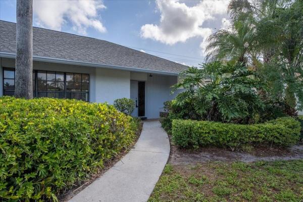 Amesbury Circle Of Greenview Shores 2, 2216 Amesbury Ct, Wellington, Florida 33414, image 1