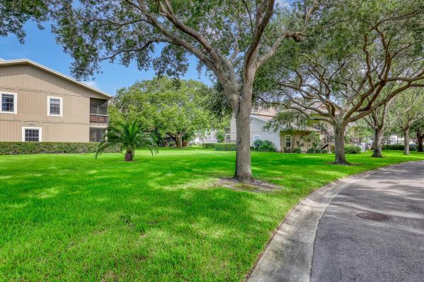 18390 SE Wood Haven Ln #E, Jupiter, Florida 33469, image 1