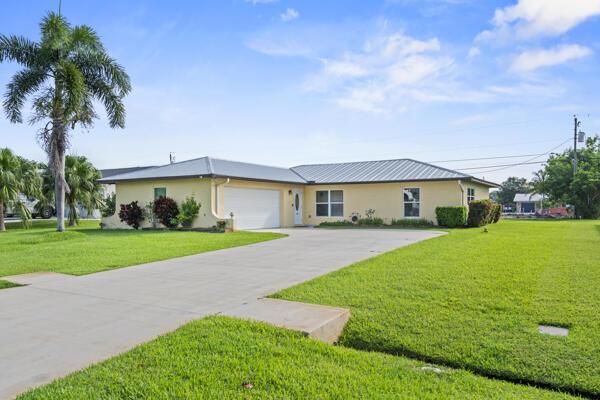 453 SE Seabreeze Ln, Port St. Lucie, Florida 34983, image 1