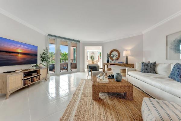 Mizner Court, 120 SE 5th Ave #426, Boca Raton, Florida 33432, image 1