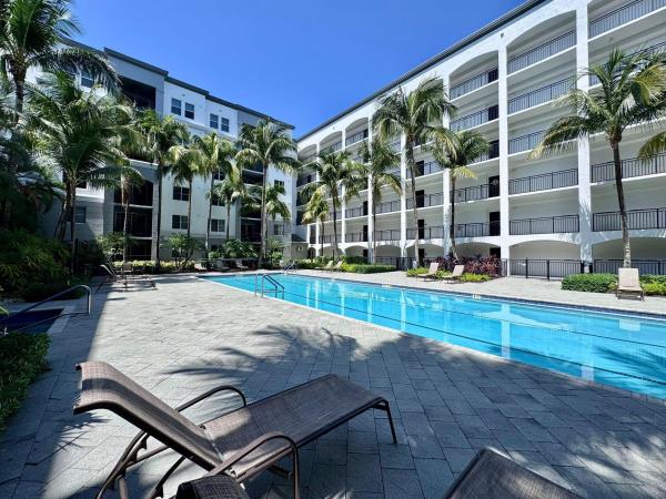 Vizcaya Lakes, 1660 Renaissance Commons Blvd #2519, Boynton Beach, Florida 33426, image 1