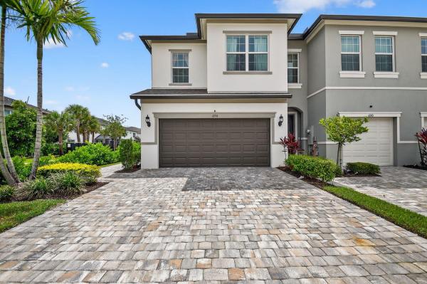 Ranchette Square, 6150 Planta Ln, Greenacres, Florida 33415, image 1