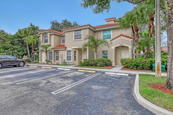 Summit Lake, 971 Summit Lake Dr, West Palm Beach, Florida 33406, image 1