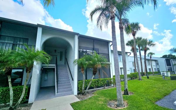 The Palm Club, 1002 Green Pine Blvd #H2, West Palm Beach, Florida 33409, image 1