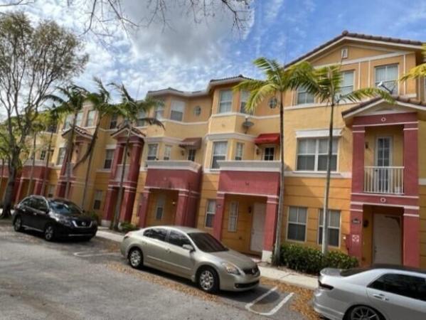 Shoma Townhomes At Royal Palm Beach, 3804 Shoma Dr, Royal Palm Beach, Florida 33414, image 1