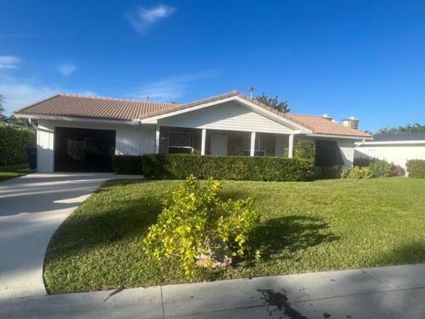 Yacht Harbor Manor, 1260 Manor Dr, Riviera Beach, Florida 33404, image 1