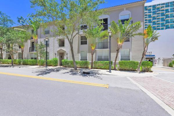 Garden Residences At CityPlace, 560 S Sapodilla 203rd Ave #203, West Palm Beach, Florida 33401, image 1