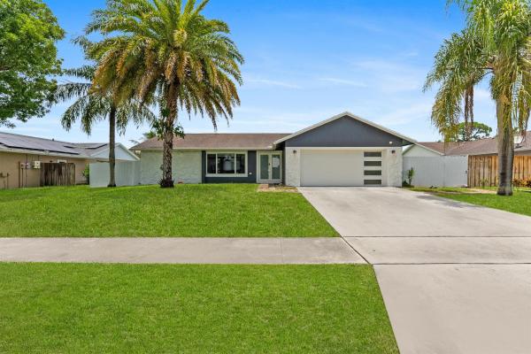 Huntington Woods, 112 Parkwood Dr, Royal Palm Beach, Florida 33411, image 1