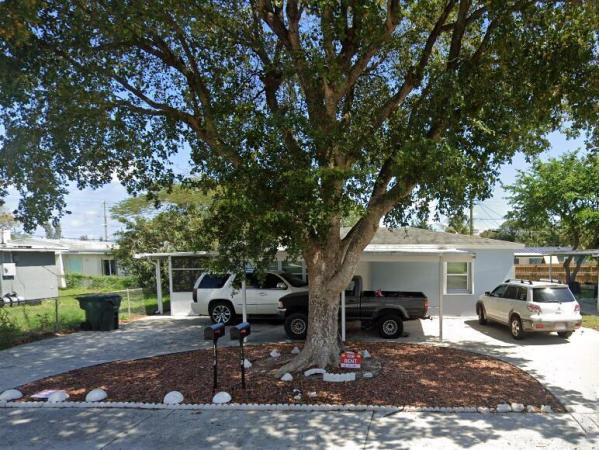 Whispering Palms, 1210 S D St, Lake Worth Beach, Florida 33460, image 1