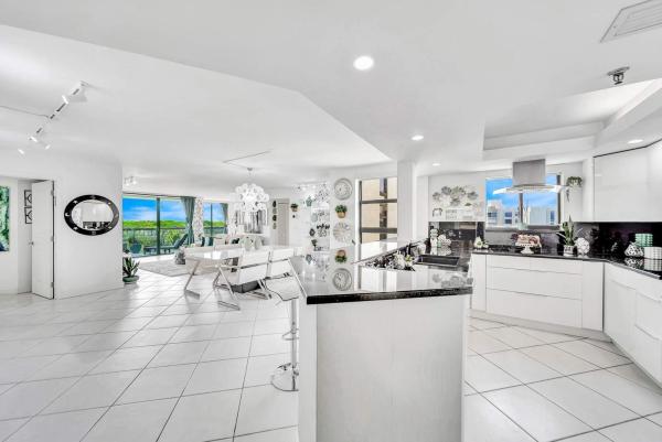 La Costa Del Mar, 6372 La Costa Dr #605, Boca Raton, Florida 33433, image 1