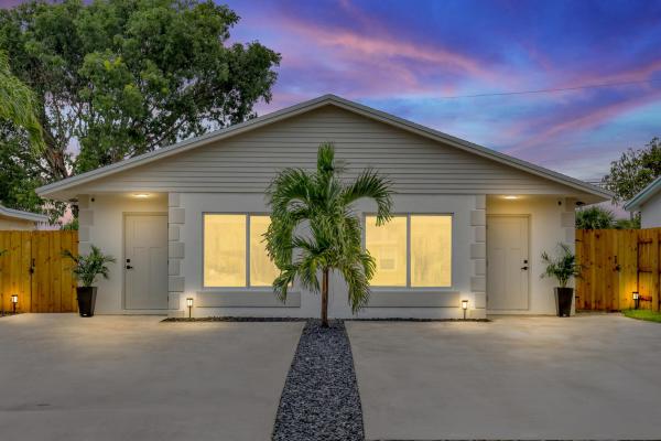 Lantana No HOA, 414 W Mango St, Lantana, Florida 33462, image 1