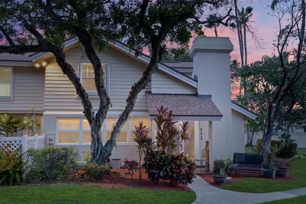 Wellesley At Lake Clarke Shores, 8101 Oakton Ct #1a, Lake Clarke Shores, Florida 33406, image 1