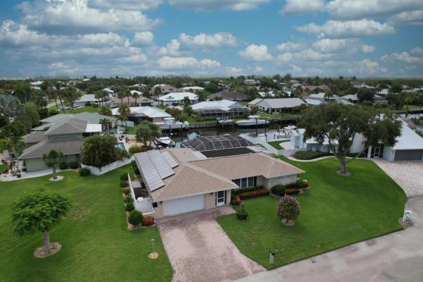 Queens Cove, 121 Queen Ann Ct, Fort Pierce, Florida 34949, image 1