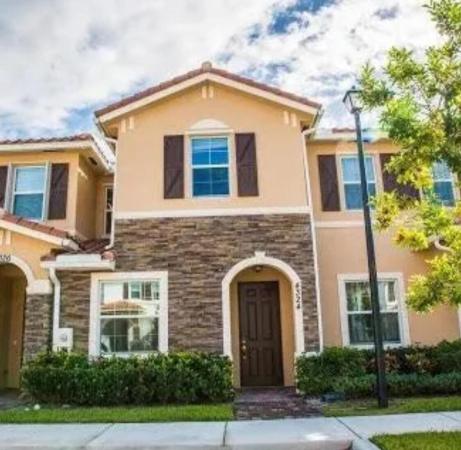 Charleston Commons, 4324 Maybelle Ln, West Palm Beach, Florida 33417, image 1