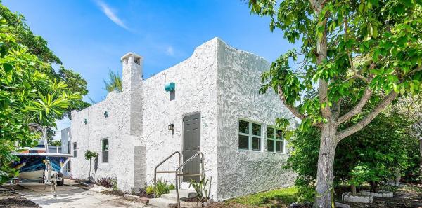 The Gardens, 719 Briggs St, West Palm Beach, Florida 33405, image 1