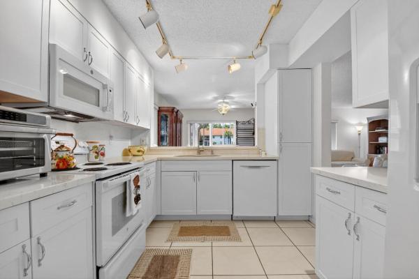 Palm Isles, 7390 Lake Meadow Way #101, Boynton Beach, Florida 33437, image 2