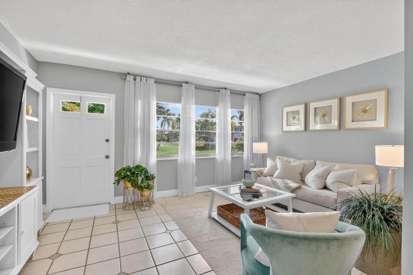 Boca Verde, 300 NE 20th St #108, Boca Raton, Florida 33431, image 1