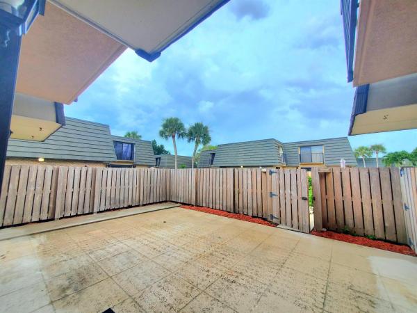 Village Of Sandalwood Lakes, 1625 16th Way, West Palm Beach, Florida 33407, image 1