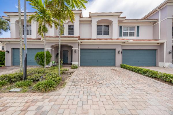 Carriage Pointe Townhomes, 34 Lancaster Rd, Boynton Beach, Florida 33426, image 1