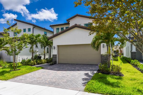 Banyan Court, 1535 Verawood Ln, Delray Beach, Florida 33445, image 1