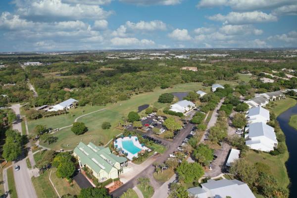 Garden Villas At Gator Trace, 4007 Gator Trace Rd, Fort Pierce, Florida 34982, image 3