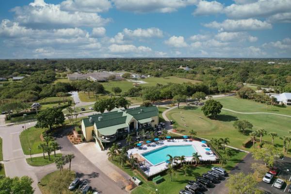 Garden Villas At Gator Trace, 4007 Gator Trace Rd, Fort Pierce, Florida 34982, image 2