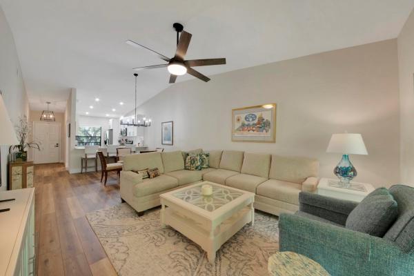 Sabal Ridge, 1601 Sabal Ridge F Cir #F, Palm Beach Gardens, Florida 33418, image 1