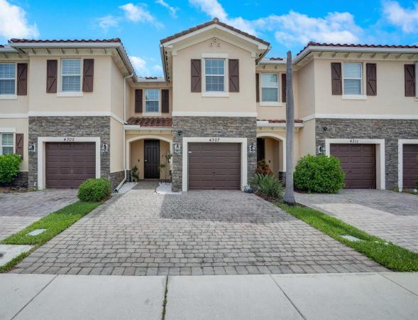Charleston Commons, 4307 Chalmers Ln, West Palm Beach, Florida 33417, image 1