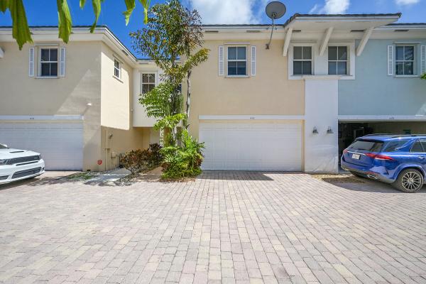 Old Pompano, 410 NE 1st Ave, Pompano Beach, Florida 33060, image 1