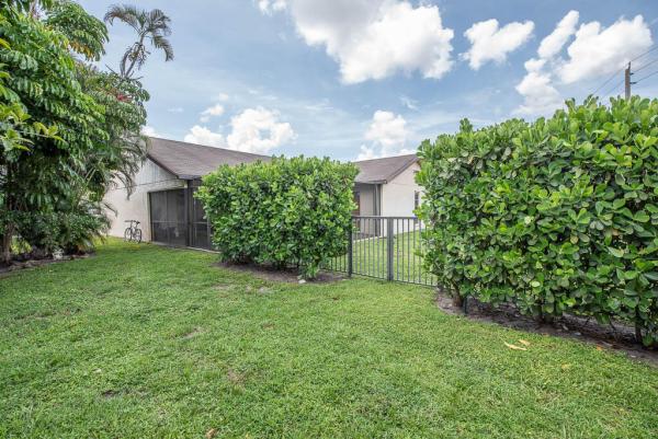 Coco Wood Lakes, 14731 Summersong Ln, Delray Beach, Florida 33484, image 3