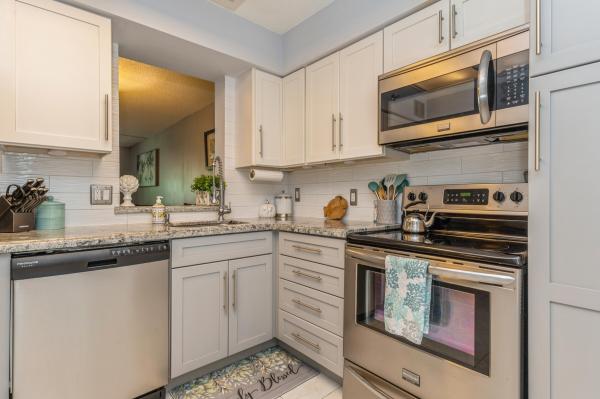 Bonaire Village, 14527 Bonaire Blvd #303, Delray Beach, Florida 33446, image 2