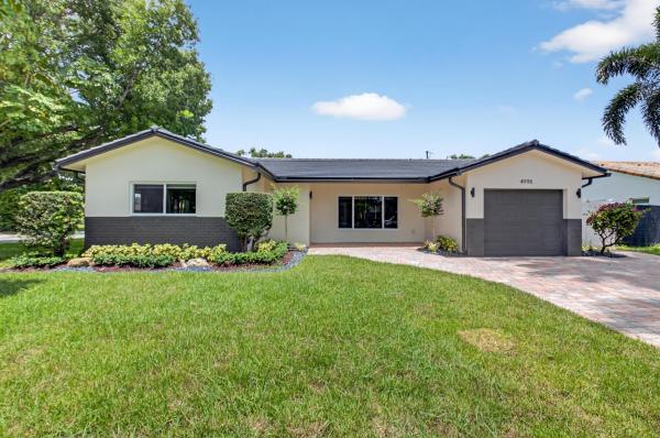 University Heights, 4998 NW 4th Ave, Boca Raton, Florida 33431, image 1