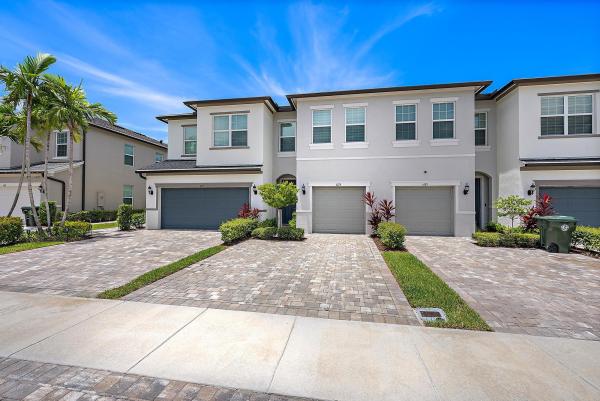 Ranchette Square, 6173 Rancho Ln, Greenacres, Florida 33415, image 1
