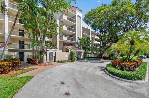 2025 Lavers Cir #D110, Delray Beach, Florida 33444, image 1
