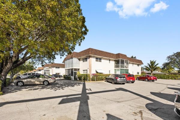 Manson, 10290 N Military Trl #3b, Palm Beach Gardens, Florida 33410, image 1