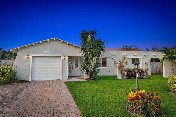 Palm Beach Gardens No HOA, 3931 Flag Dr, Palm Beach Gardens, Florida 33410, image 1