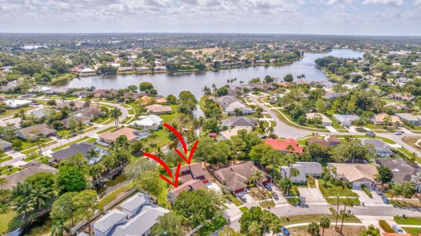 Sugar Pond Manor, 1136 Staghorn St, Wellington, Florida 33414, image 3
