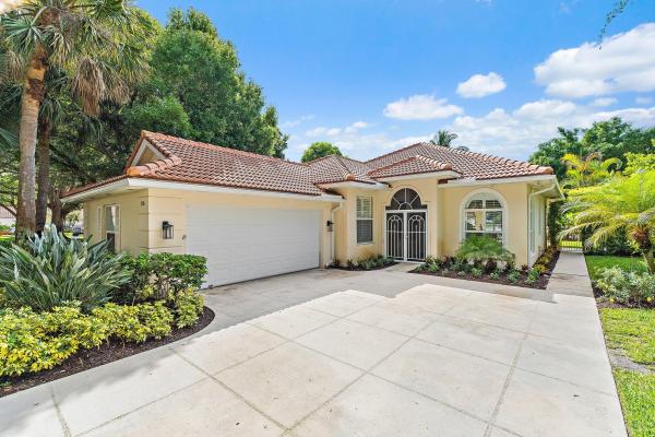 Oaks East, 216 E Tall Oaks Cir, Palm Beach Gardens, Florida 33410, image 1