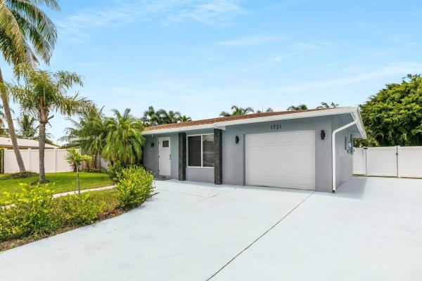 Boca Raton Square, 1721 SW 10th St, Boca Raton, Florida 33486, image 1
