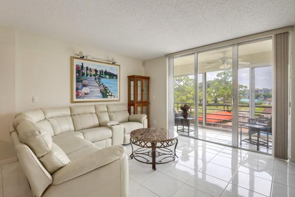Carlisle At Poinciana Place, 6850 10th Ave #303, Lake Worth Beach, Florida 33467, image 1